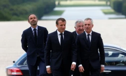 Le Premier ministre Edouard Philippe, le président du Sénat Gérard Larcher, le président de l'Assemblée nationale François de Rugy et le président de la République Emmanuel Macron arrivent au château de Versailles le 9 juillet 2018