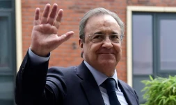 Le président du Real Madrid Florentino Perez arrive à son hôtel à Cardiff la veille de la finale de la C1 face à la Juventus, le 2 juin 2017