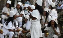 Des indigÚnes arhuaco lors d'une réunion avec d'autres communautés de différentes régions du pays, dans la Sierra Nevada de Santa Marta, en Colombie, le 10 février 2024