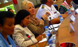 Lundi 5 juillet 2004 - 

Nicole Ameline, ministre de la parité et de l'égalité professionnelle, a été reçue au conseil général