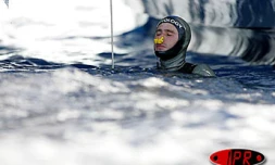 Mercredi 9 juin 2004 - 

Record du monde de plongée en apnée pour Guillaume Néry