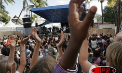 Jeudi 3 août 2006 -

Les trois coups de la 3ème édition du Sakifo musik festival résonneront ce vendredi à 14 heures