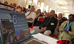 Lundi 10 octobre 2005 -

Le ministre délégué au Tourisme Léon Bertrand a ouvert les 6èmes assises nationales du Tourisme des Dom