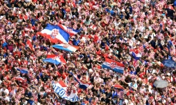 Les supporteurs croates réunis à Zagreb pour le retour de leur équipe, finaliste du Mondial, le 16 juillet 2018 à Zagreb