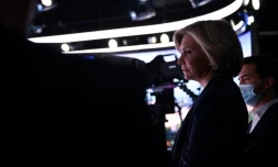 La candidate LR à la présidentielle en France, Valérie Pecresse, avant une intervention sur la chaßne TF1 à Boulogne-Billancourt, prÚs de Paris, le 4 décembre 2021