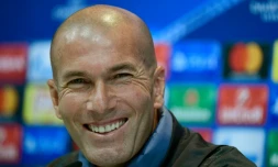 L'entraîneur du Real Zinédine Zidane en conférence de presse à Madrid le 17 octobre 2016