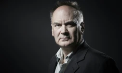 L'écrivain Hervé Le Tellier , le 21 septembre 2017 lors d'une photo session à Paris