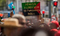 Manifestation à Fort-de-France, en Martinique, le 27 février 2021 contre la menace de prescription dans le dossier du chlordécone