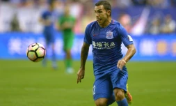 L'attaquant argentin de Shanghai Shenhua Carlos Tevez le 21 juin 2017 à Shanghai