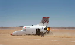 Le bolide baptisé "Bloodhound" pendant des tests à Hakskeenpan dans la province du Cap, en Afrique du Sud, le 14 novembre 2019