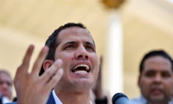 L'opposant vénézuélien et président autoproclamé Juan Guaido lors d'une conférence de presse à l'Assemblée nationale à Caracas, le 10 mars 2019