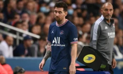 L'attaquant du Paris SG Lionel Messi après son remplacement contre Lyon en Ligue 1 le 19 septembre 2021 au Parc des Princes