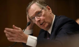 Le représentant au Commerce américain Robert Lightizer aurait été chargé par le président Donald Trump de "considérer la possibilité d'accroître les tarifs douaniers (...) de 10% à 25% sur 200 milliards de dollars d'importations chinoises"