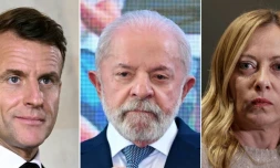 Ce montage de photos d'archives, montre le président Emmanuel Macron à Paris le 13 novembre 2025, le président Luiz Inácio Lula da Silva à Brasilia le 5 août 2025, et la Première ministre Giorgia Meloni lors d'une conférence à Johannesburg le 23 novembre 2025