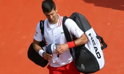 Le Serbe Novak Djokovic aprÚs sa défaite contre le Britannique Daniel Evans, au tournoi de Monte Carlo, le 15 avril 2021