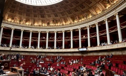 Saisie du projet de loi de "simplification", l'Assemblée nationale a approuvé mercredi coup sur coup un recul du principe de "zéro artificialisation nette", et surtout la suppression des zones à faibles émissions