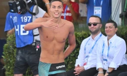 Le jeune nageur roumain David Popovici après sa victoire en finale du 200 m nage libre des championnats d'Europe, le 15 août 2022 à Rome