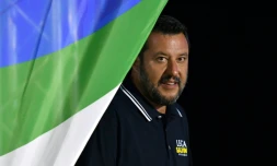 Le ministre italien de l'Intérieur Matteo Salvini arrive à un meeting électoral à Mola di Bari (sud) le 9 août 2019