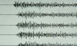 Un séisme de magnitude 6,6 a frappé mardi l'ßle de Mindanao, dans une zone du sud des Philippines déjà ébranlée récemment par un tremblement de terre, selon les autorités locales qui font état d'un nombre non confirmé de blessés.