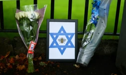 Hommage aux victimes de l'attaque contre la synagogue d'Heaton Park, à Manchester, en Angleterre, le 3 octobre 2025