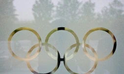 La levé des sanctions contre 28 des 43 sportifs russes suspendus à vie par le CIO "ne signifie pas que ce groupe de 28 sera invité" automatiquement aux JO-2018