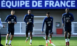 Les joueurs de l'équipe de France Layvin Kurzawa, Djibril Sidibé, Thomas Lemar et Moussa Sissoko à l'entraînement, le 2 octobre 2017 à l'entraînement