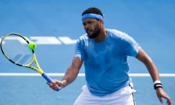 Le Français Jo-Wilfried Tsonga lors d'une séance d'entraînement en vue de l'Open d'Australie, le 10 janvier 2019 à Melbourne