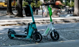 Des trottinettes électriques de location libre-service à Paris, le 4 septembre 2021