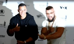 Les rappeurs allemands Kollegah et Farid Bang le 12 avril 2018 à Berlin lors de la cérémonie de remise des prix ECHO