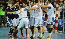 Les handballeurs de Montpellier sont de nouveau à la fête, comme ici le 13 mars 2016 après leur victoire devant le Paris SG en Coupe de la Ligue