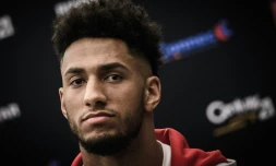 Le poiods lourd français Tony Yoka lors de la pesée officielle, le 22 juin 2018, à la veille de son combat contre l'Anglais Dave Allen à Paris