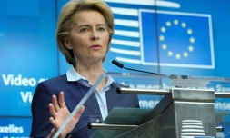 La présidente de la Commission européenne Ursula Von Der Leyen le 23 avril 2020 lors d'une conférence de presse à Bruxelles