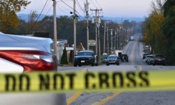 Un barrage de police près du bar Schemengees à Lewiston, dans le Maine, le 27 octobre 2023