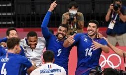 Les joueurs de l'équipe de France de volley, ici lors du triomphe olympique à Tokyo, le 7 août 2021, se sont aisément imposés face à la Slovaquie