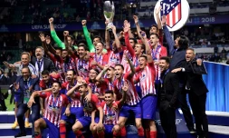 Les joueurs de l'Atletico Madrid, vainqueurs de la Supercoupe d'Europe face au Real Madrid, le 15 août 2018 à Tallinn
