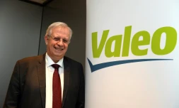 Le patron de Valéo Jacques Aschenbroich figure au 4e rang du classement des grands patrons les plus performants au monde établi par l'université Harvard, 1er Français cité devant Bernard Arnault et Martin Bouygues