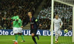 La star du PSG, aprĂšs son deuxiĂšme but contre Saint-Etienne Ă Geoffroy-Guichard, le 31 janvier 2016