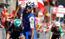 Le Colombien Fernando Gaviria vainqueur de la 3e étape du Giro, le 7 mai 2017 à Cagliari