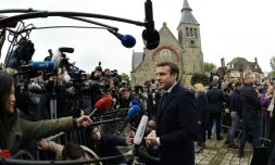 Emmanuel Macron lors du premier tour de l'élection présidentielle, le 7 mai 2017 au Touquet