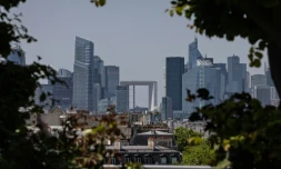 Le quartier d'affaires de La Défense, à l'ouest de Paris, le 1er juillet 2025