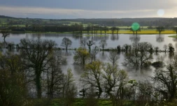Crue de la Creuse, Ă La Roche-Posay (Vienne), aprĂšs de fortes pluies, le 31 mars 2024
