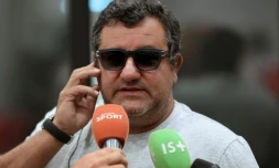 Le super-agent de joueurs italo-néerlandais Mino Raiola, lors de la présentation de nouvelles recrues de Nice, le 2 septembre 2016 à l'Allianz Riviera