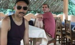 Photo non datée des deux ex-otages français Laurent Lassimouillas (G) et Patrick Picque, dans un lieu non déterminé, obtenue le 10 mai 2019