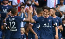 La joie du milieu de terrain du Paris Saint-Germain, l'Espagnol Ander Herrera (d), après avoir marqué son 2e but face à Clermont, lors de leur match de Ligue 1, le 11 septembre 2021 au Parc des Princes