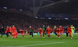 Les Gallois fĂȘtent leur qualification pour l'Euro Ă l'issue de la victoire sur la Hongrie Ă Cardiff, le 19 novembre 2019