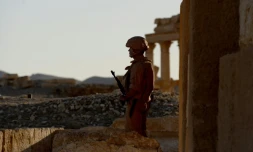 Un soldat de l'armée russe dans la ville de Palmyre en Syrie, le 5 mai 2016