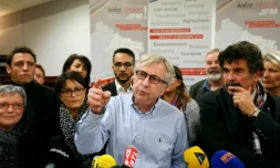 Le candidat de gauche pour la présidence de Alsace-Lorraine-Champagne-Ardennes, Jean-Pierre Masseret à son QG de campagne à MaiziÚres-les-Metz, le 8 décembre 2015