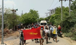 Photo d'une source anonyme postée sur Facebook le 19 avril 2021 d'une manifestation d'étudiants à Mandalay