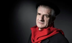 Le député centriste Jean Lassalle, qui espère obtenir les 500 parrainages pour l'élection présidentielle, à Paris le 13 février 2017  