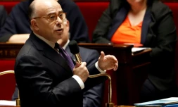 Bernard Cazeneuve lors des questions au gouvernement le 15 février 2017 à l'Assemblée nationale à Paris